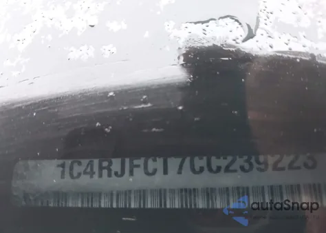 2012 Jeep Grand Cherokee Overland from USA, damaged, VIN 1C4RJFCT7CC239223